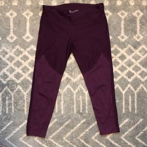 Womens Under Armor maroon full length leggings